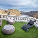 Ma Au Bord De L'eau Pensión 4*