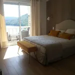 Ma Au Bord De L'eau