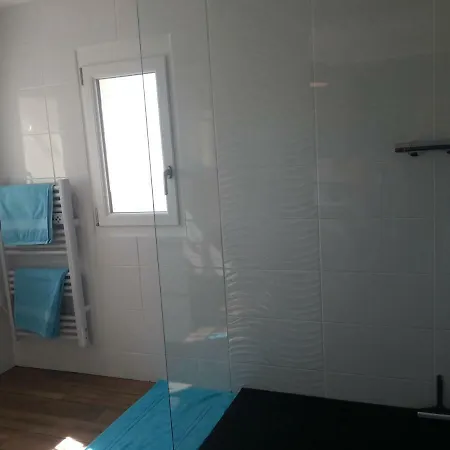 Ma Au Bord De L'eau
