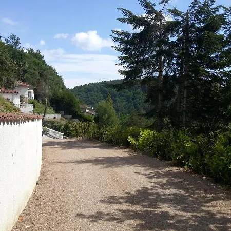 Ma Au Bord De L'eau 4*