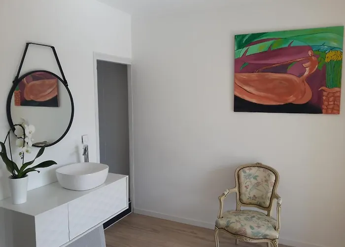 게스트하우스 Ma Au Bord De L'eau 4*