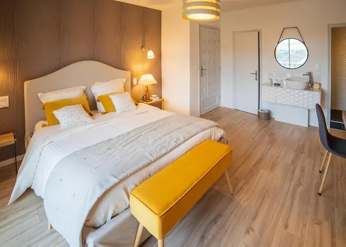 게스트하우스 Ma Au Bord De L'eau 4*