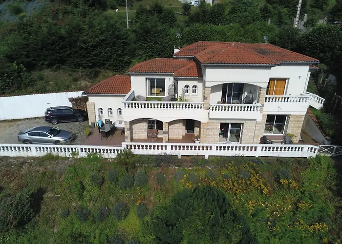 Ma Au Bord De L'eau 게스트하우스 4*