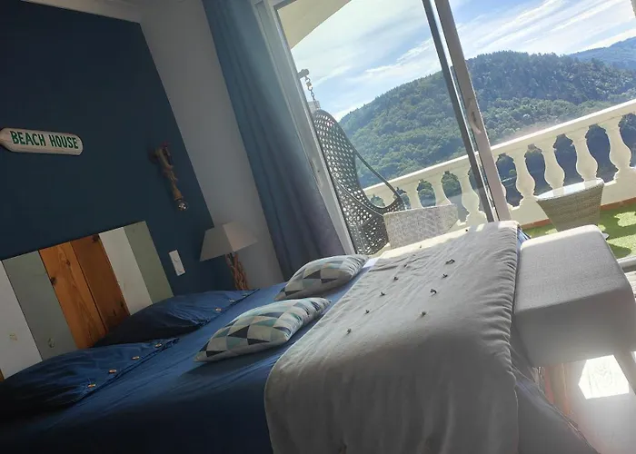 게스트하우스 Ma Au Bord De L'eau 4*