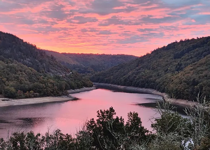 Ma Au Bord De L'eau 4*