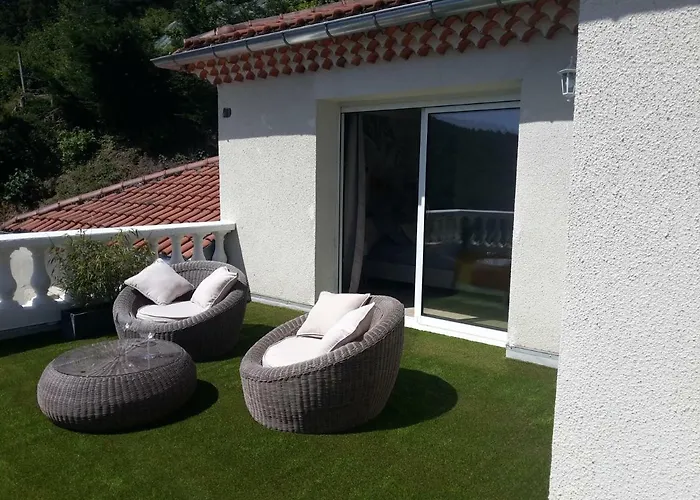 Ma Au Bord De L'eau Miremont (Puy-de-Dome)