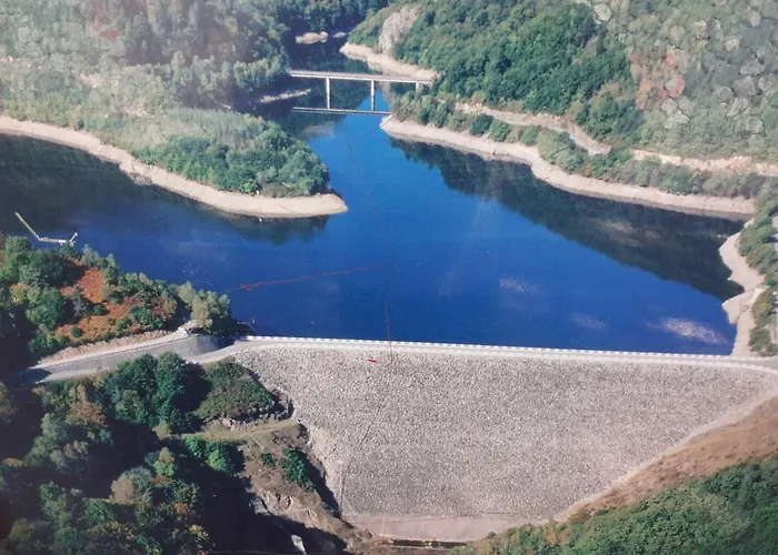 Ma Au Bord De L'eau Miremont (Puy-de-Dome)