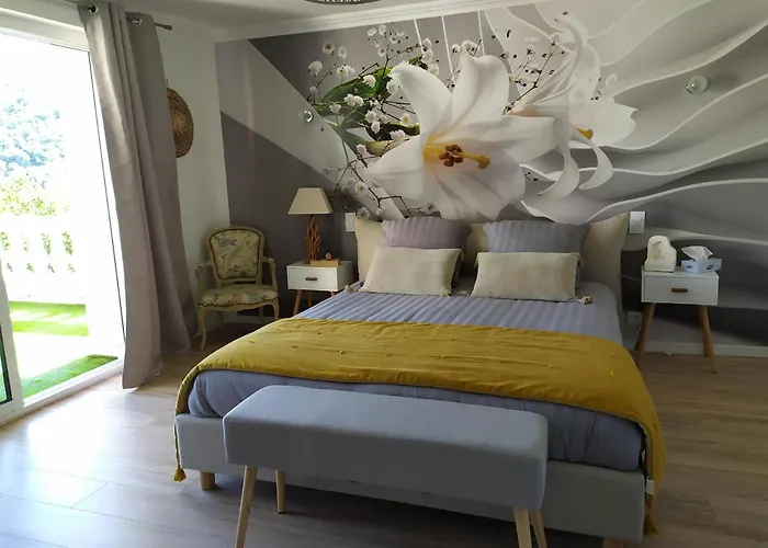 Ma Au Bord De L'eau 게스트하우스 4*