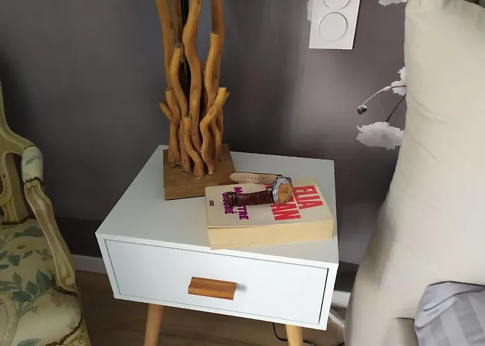 Ma Au Bord De L'eau 게스트하우스 4*